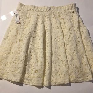 Juniors. Selena Gomez. Super-Cute Skater skirt.